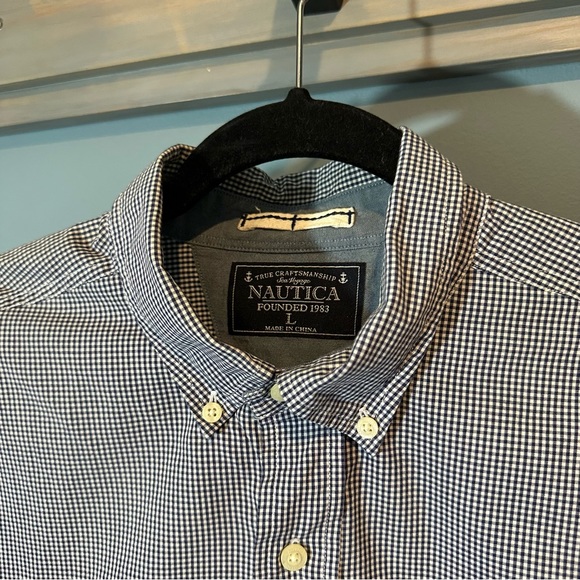 Nautica Navy Blue/White Checkered Gingham Long Sleeve Collared Button Up Shirt - Picture 6 of 7